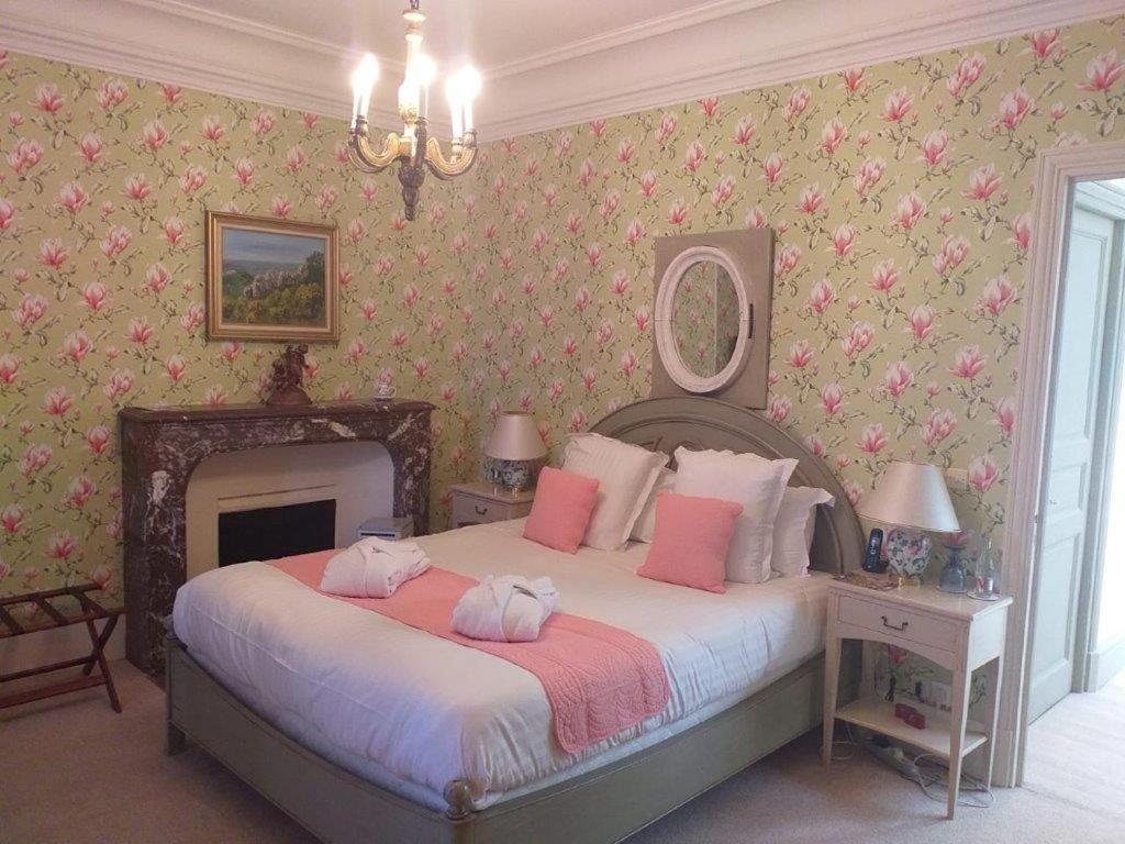 Le Chateau Des Reves De La Ferte Fresnel Room photo