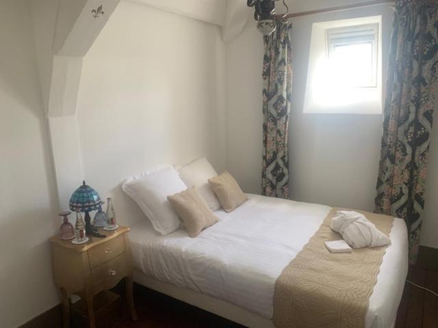 Le Chateau Des Reves De La Ferte Fresnel Room photo