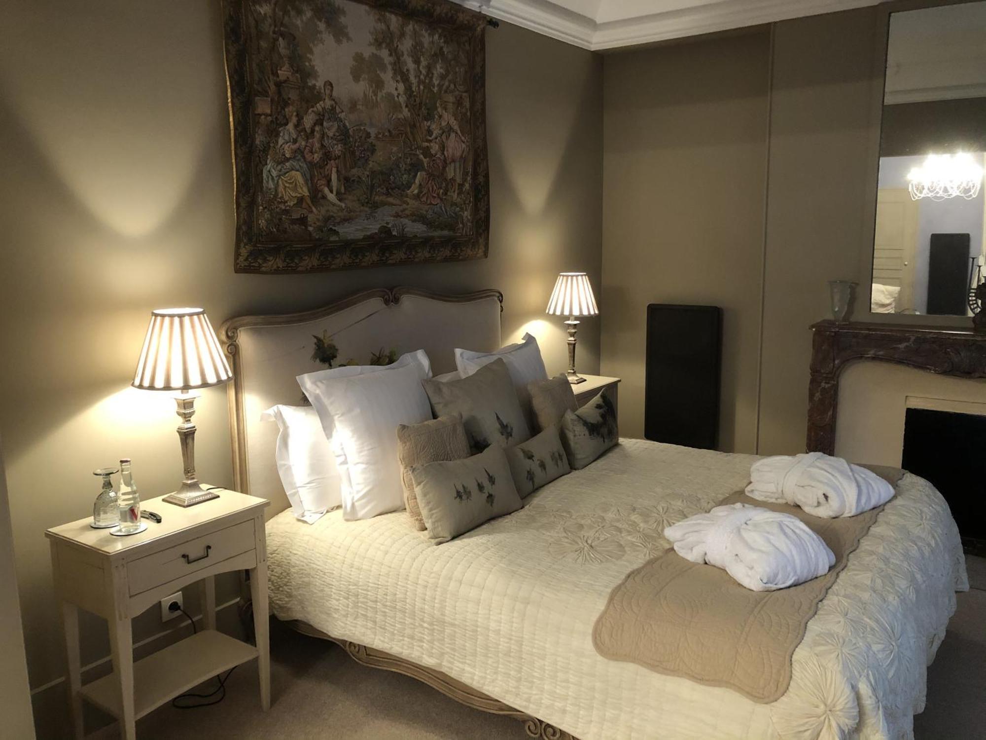 Le Chateau Des Reves De La Ferte Fresnel Room photo